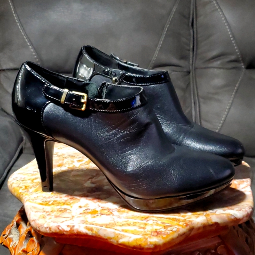 9M Bandolino Black Ankle Stilleto Boots Buckle Details Genuine Leather